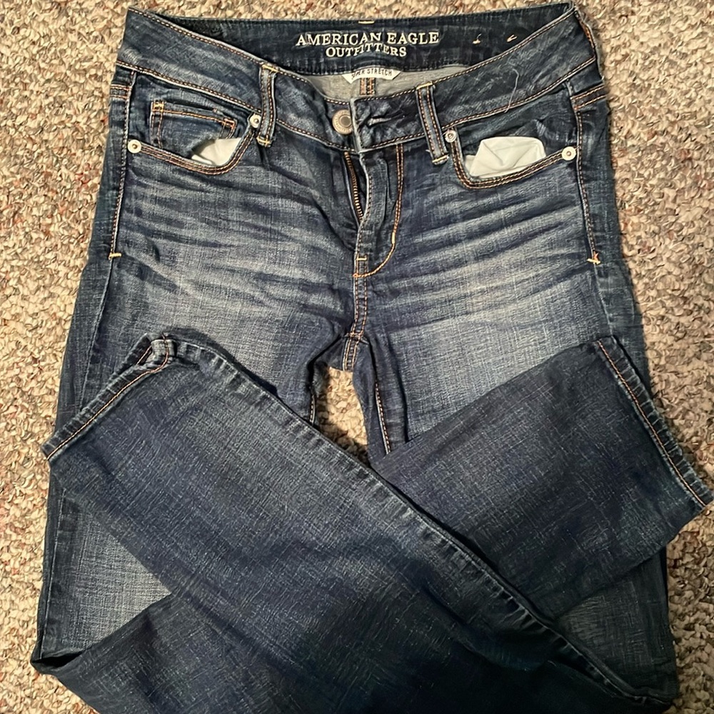 Dark wash American Eagle skinny jeans size 4